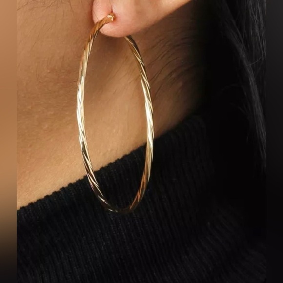 New 18k Yellow Gold Twisted Hoops 2" - Picture 10 of 11
